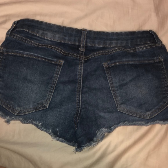 Short - Picture 4 of 4